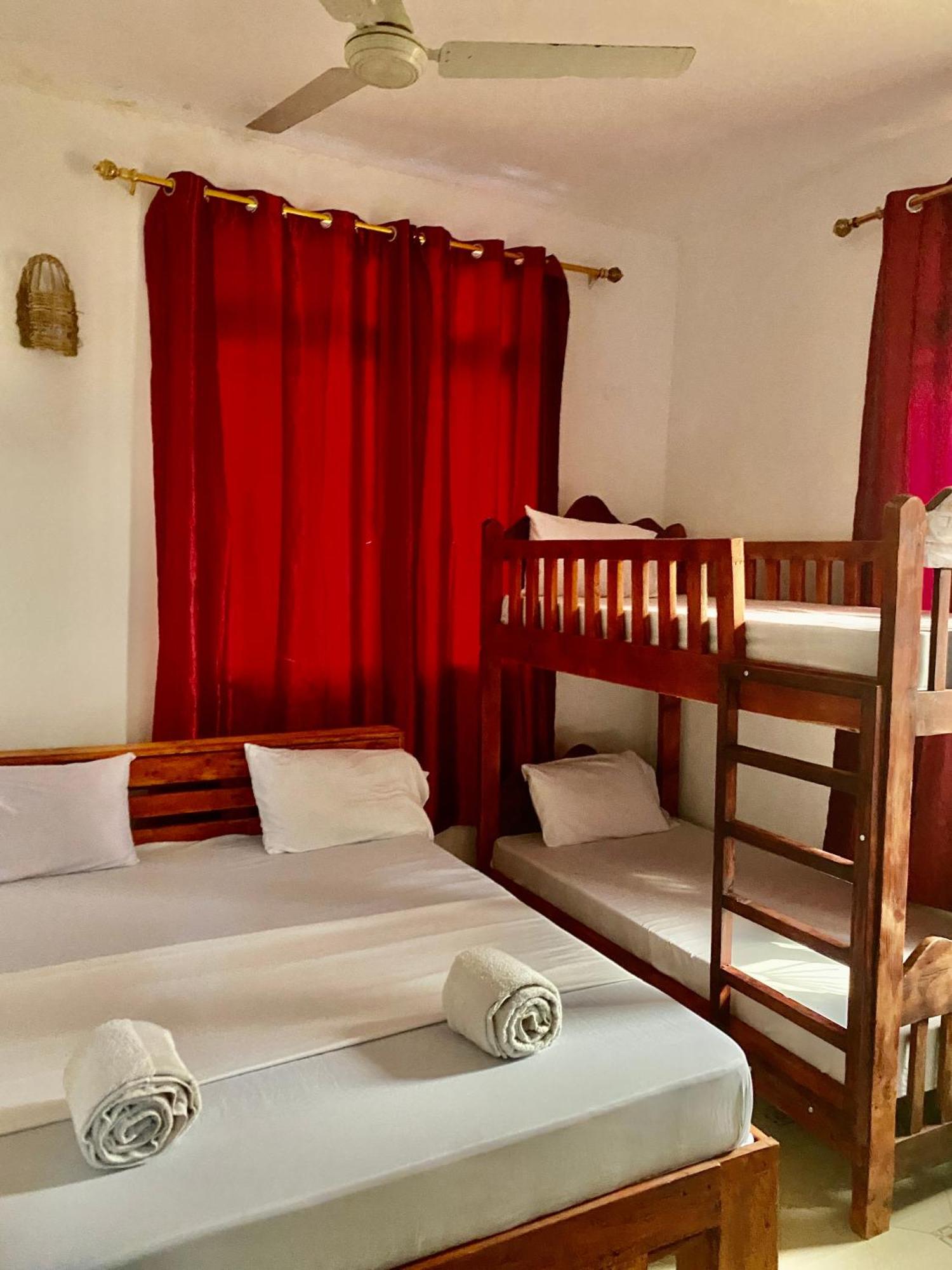Hotel Nomad Cave- Stonetown Zanzibar Esterno foto