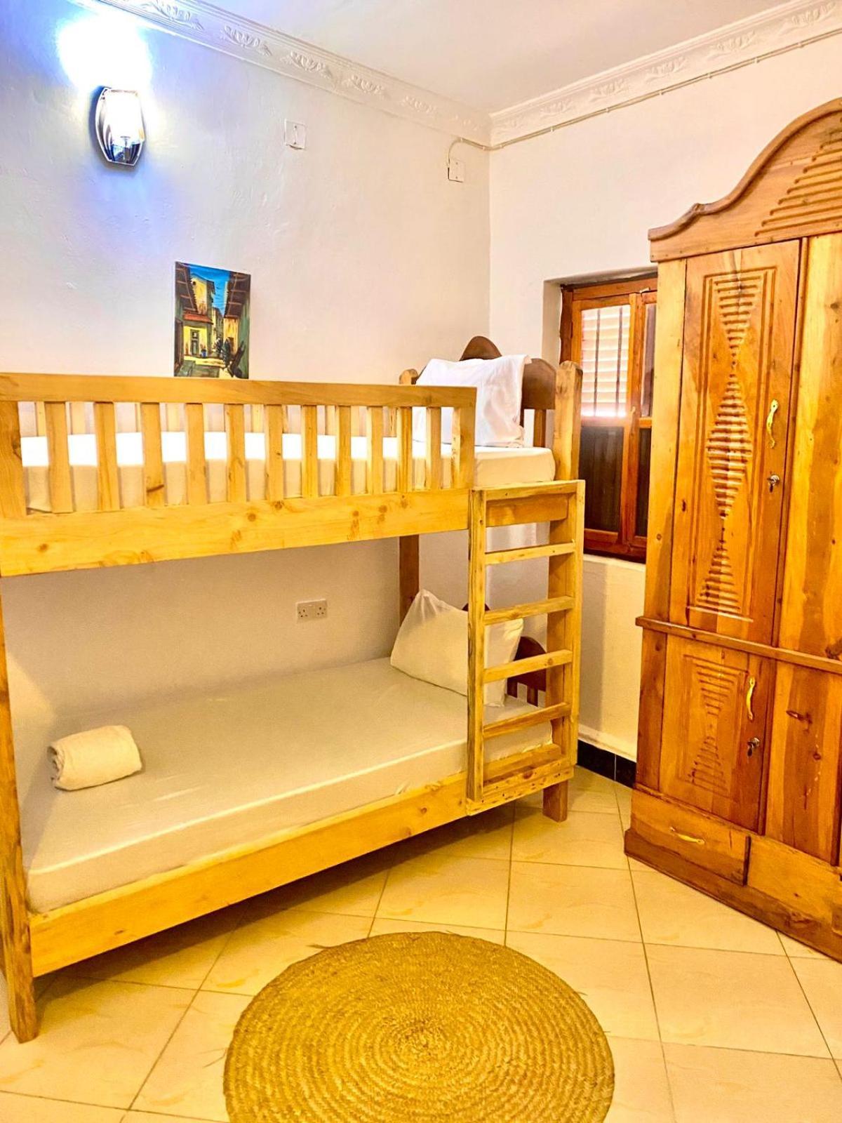 Hotel Nomad Cave- Stonetown Zanzibar Esterno foto
